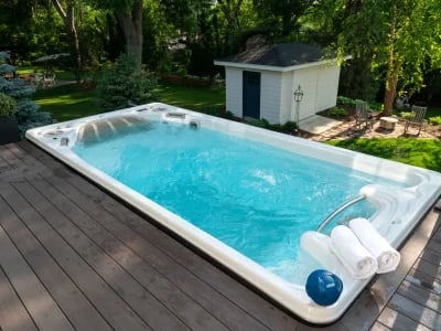 Whirlpool kaufen und den Sommerrabatt bei Spa Solutions sichern