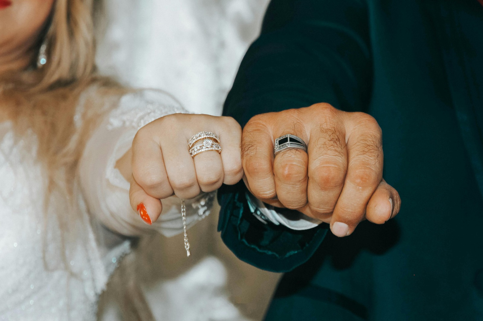 Luxury Wedding Rings: EDiscover Luxury Wedding Rings with Timeless Diamond Craftsmanship Online