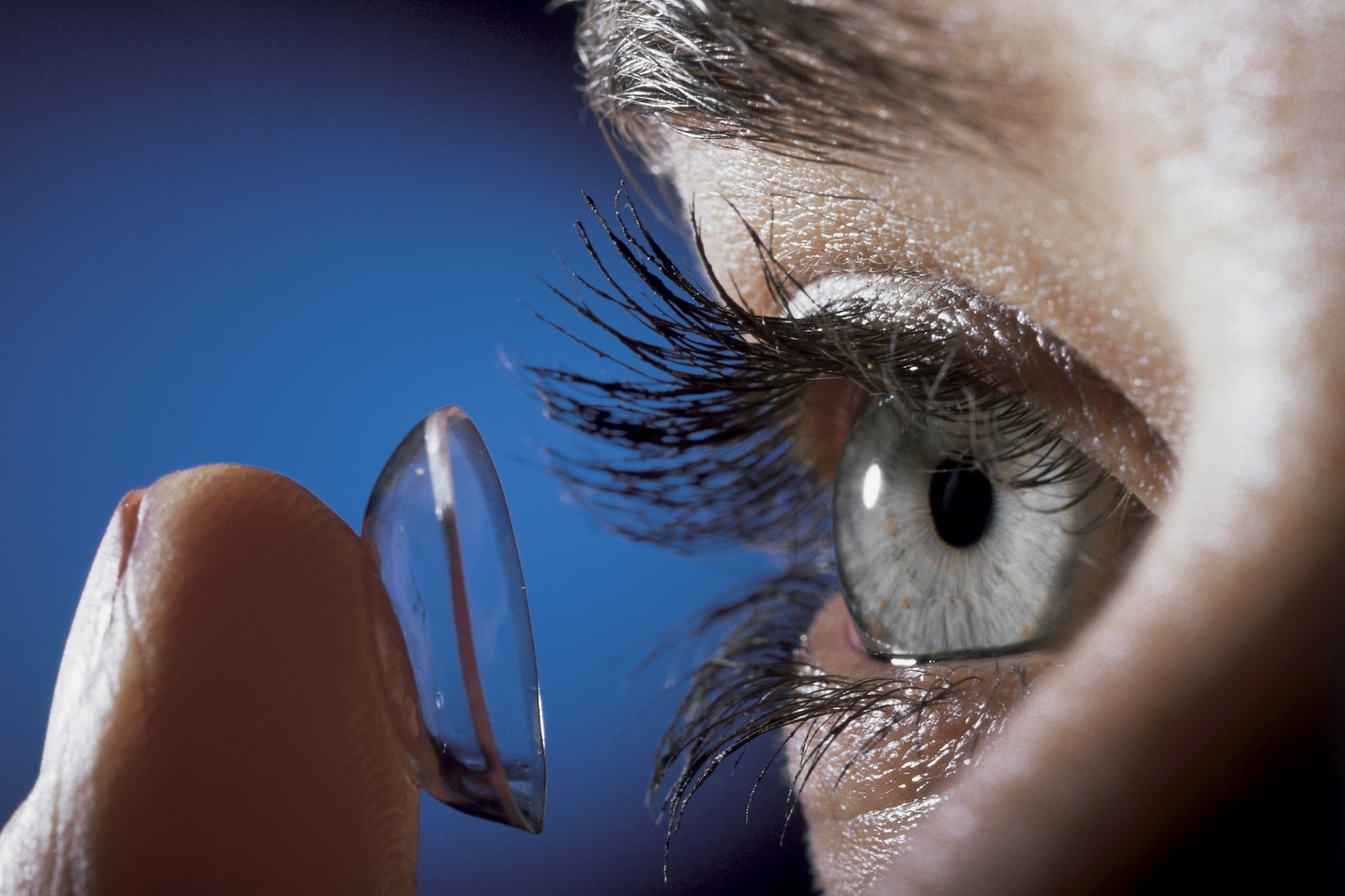 Why Contact Lens Marketplace Is the Smart Choice for Contact Lens Buyers
